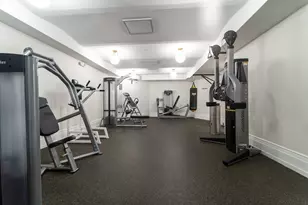 205 W 57th St, New York City, NY 10019 - Photo 19