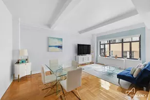 25 W 54th St, New York City, NY 10019 - Photo 3