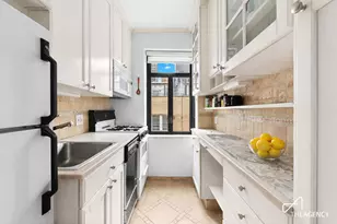 25 W 54th St, New York City, NY 10019 - Photo 5