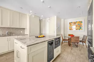 910 Park Ave, New York City, NY 10075 - Photo 5