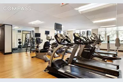 250 E 53rd Street #1601, New York, NY 10022 - Photo 17