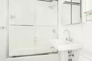 22 W 15th St, New York, NY 10011 - Photo 7