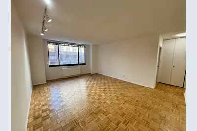 377 Rector Place #5H, New York City, NY 10280 - Photo 3
