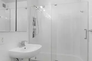 345 E 81st St, New York City, NY 10028 - Photo 7