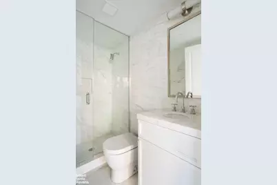 318 W 20th Street, New York, NY 10011 - Photo 15