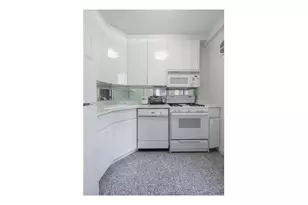 116 Central Park S, New York City, NY 10019 - Photo 5