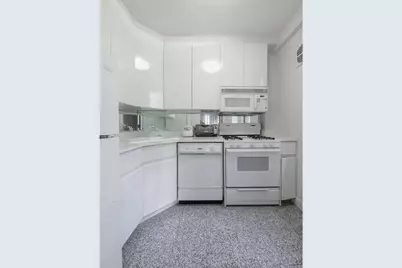 116 Central Park S #10G, New York, NY 10019 - Photo 5