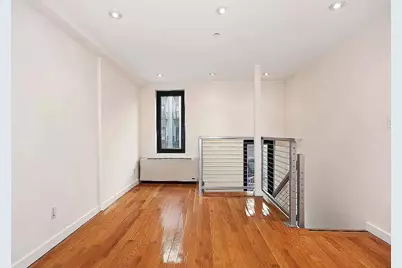 215 E 81st Street #3D, New York, NY 10028 - Photo 3