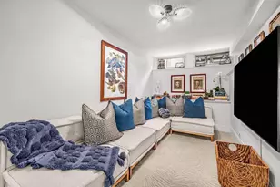 266 W 77th St, New York City, NY 10024 - Photo 9