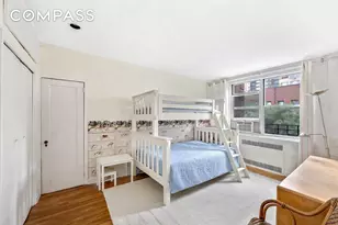 310 W 55th St, New York City, NY 10019 - Photo 5