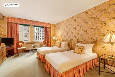 111 E 56th Street #1107, New York, NY 10022 - Photo 3