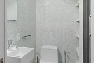 530 E 76th St, New York City, NY 10021 - Photo 11