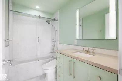 440 E 57th Street #10A, New York City, NY 10022 - Photo 5