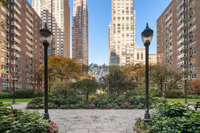 345 W 58th Street #6SS, New York City, NY 10019 - Photo 7