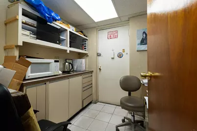 207 Ocean Parkway #1J, New York City, NY 11218 - Photo 11