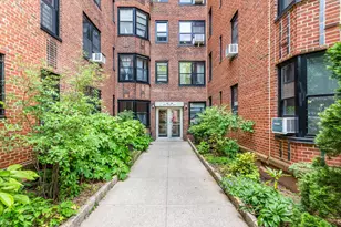 72 Park Terrace W, New York City, NY 10034 - Photo 15