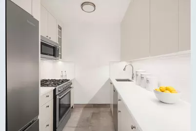 166 E 63rd Street #10E, New York, NY 10065 - Photo 3