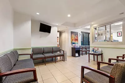 210 E 47th Street #1AP, New York, NY 10017 - Photo 9