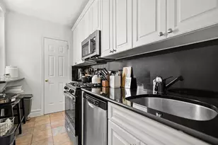 200 W 90th St, New York, NY 10024 - Photo 3