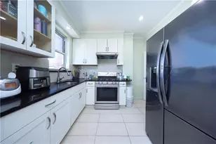 248 Bay 13th St, New York City, NY 11214 - Photo 25