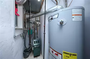 248 Bay 13th St, New York City, NY 11214 - Photo 11