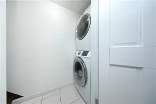 248 Bay 13th St, New York City, NY 11214 - Photo 17