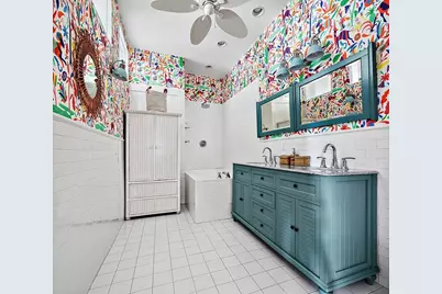 30 E 10th Street #8S, New York, NY 10003 - Photo 11