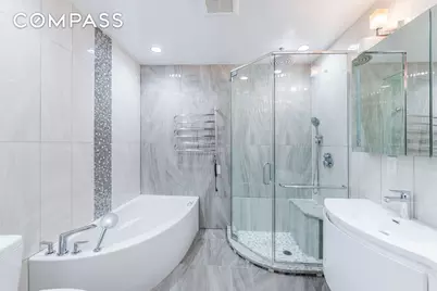 153 Amherst Street, New York City, NY 11235 - Photo 11