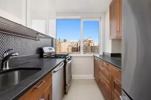 333 E 14th St, New York City, NY 10003 - Photo 5