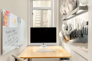 155 W 20th St, New York City, NY 10011 - Photo 9