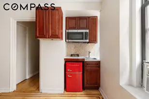 300 8th Ave, New York City, NY 11215 - Photo 3