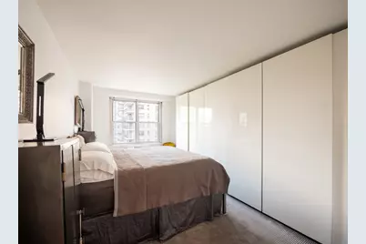 303 W 66th Street #16KW, New York, NY 10023 - Photo 11