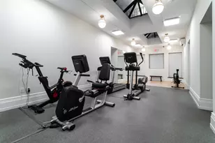 205 W 57th St, New York City, NY 10019 - Photo 29