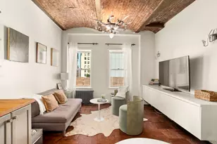 205 W 57th St, New York City, NY 10019 - Photo 7