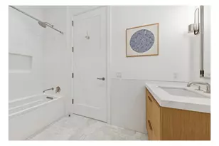 200 E 83rd St, New York City, NY 10028 - Photo 13