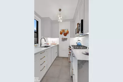 74 W 68th Street #7F, New York, NY 10023 - Photo 5