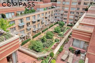 393 W 49th St, New York City, NY 10019 - Photo 11
