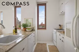393 W 49th St, New York City, NY 10019 - Photo 7