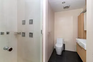 641 5th Ave, New York, NY 10022 - Photo 11