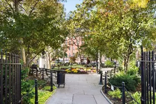 299 W 12th St, New York City, NY 10014 - Photo 9