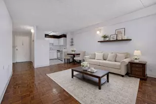 301 W 110th St, New York City, NY 10026 - Photo 3
