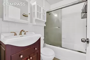 240 E 24th St, New York City, NY 10010 - Photo 5