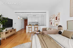 301 E 61st St, New York City, NY 10065 - Photo 3