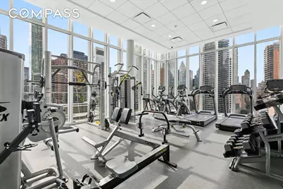 301 E 61st Street #2C, New York, NY 10065 - Photo 11