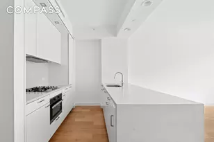 301 E 61st St, New York City, NY 10065 - Photo 5