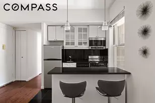 150 W 51st St, New York City, NY 10019 - Photo 3