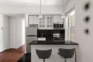 150 W 51st St, New York City, NY 10019 - Photo 3