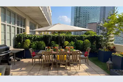 27-28 Thomson Avenue #608, New York City, NY 11101 - Photo 3
