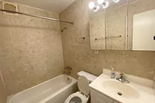 304 W 92nd St, New York, NY 10025 - Photo 5