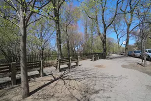 304 W 92nd St, New York, NY 10025 - Photo 11